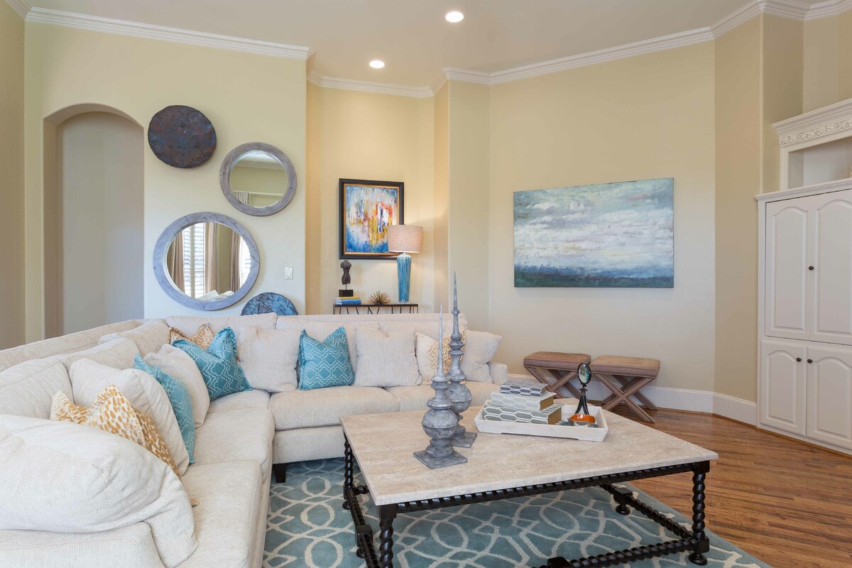 Coastal Living Room Design Photo by R. Stevens Interiors
